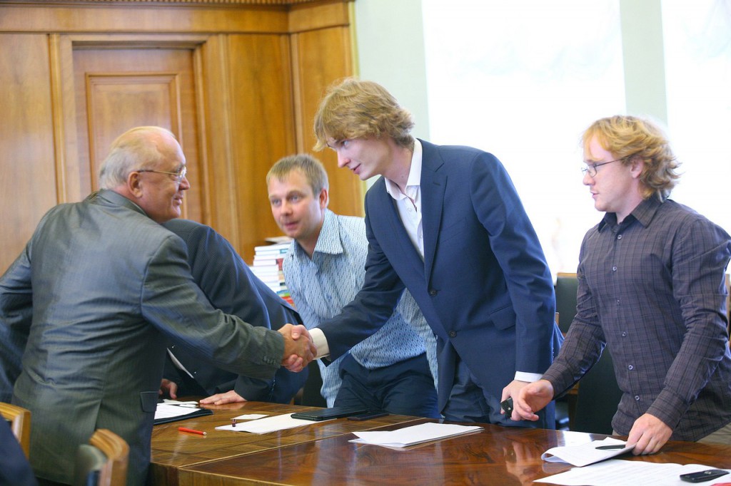 В кабинете ректора. Слева направо: Садовничий, Шарапута, Шишлов, Глухов.