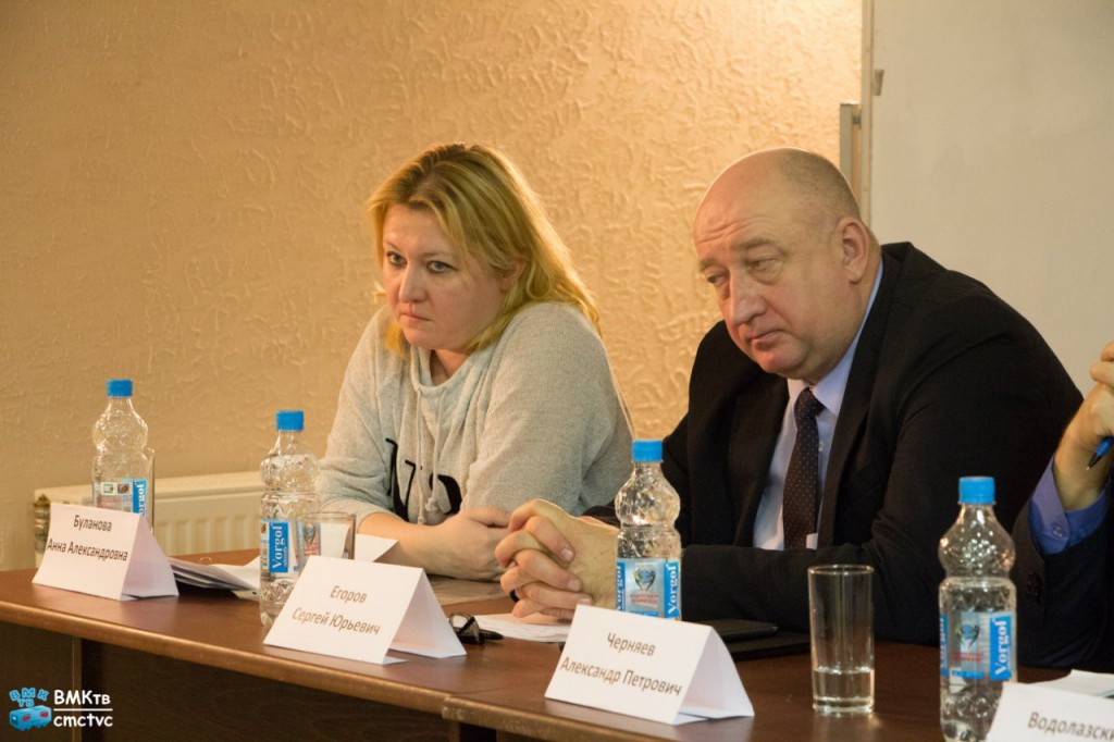 Директор Комбината питания №2 А.А Буланова, зам.проректора С.Ю. Егоров