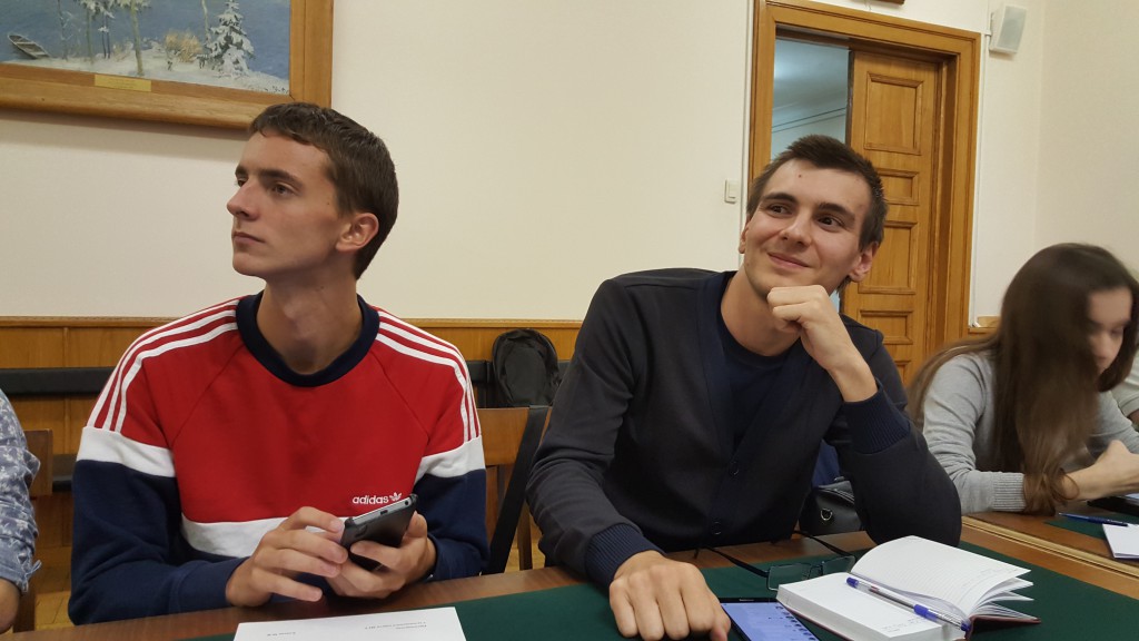 Представители мехмата Илья Денисов и Рамзан Бекбулатов